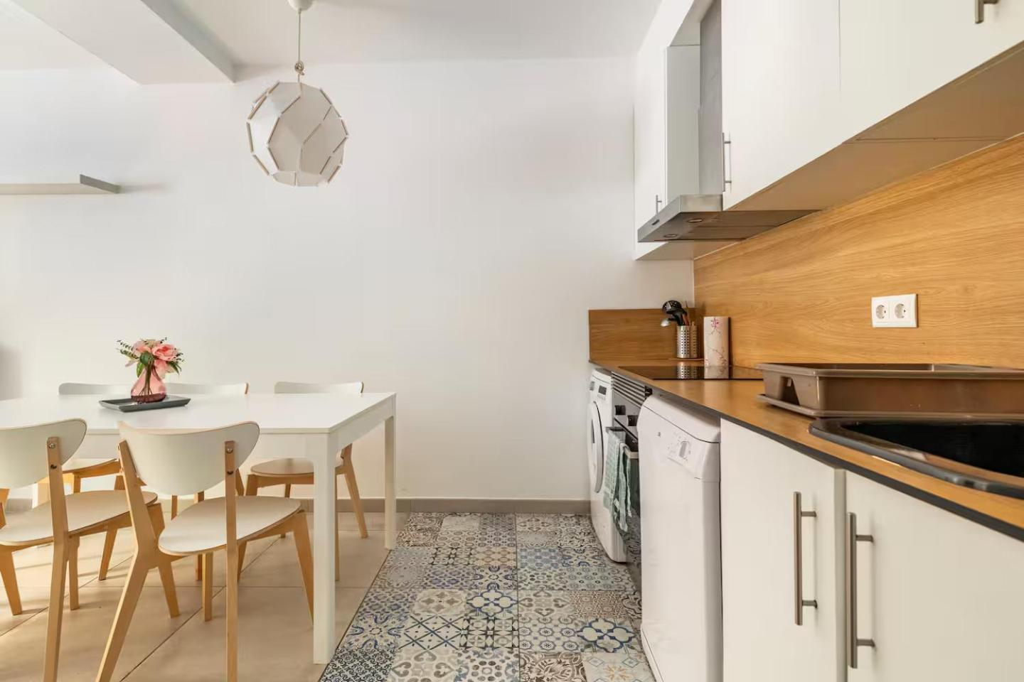 Vivienda Junto A Ruzafa - 12 Pax Y Mas Lägenhet Valencia Exteriör bild